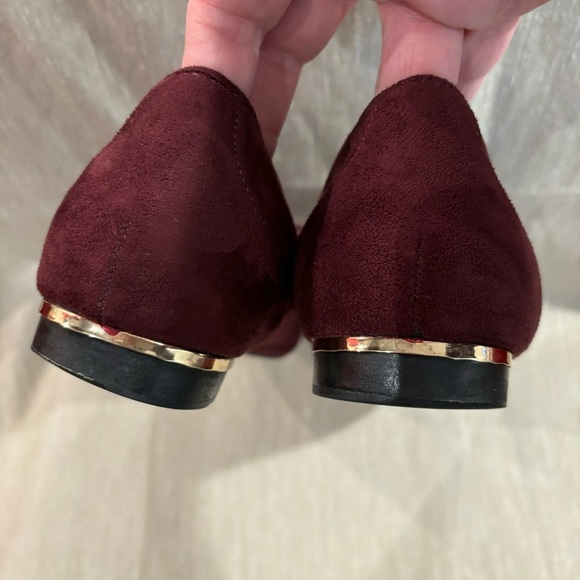 STEVE MADDEN Sz 40 Vegan Leather Slip On Pointy Toe Cap Elegant Ballet Flats - Picture 8 of 9